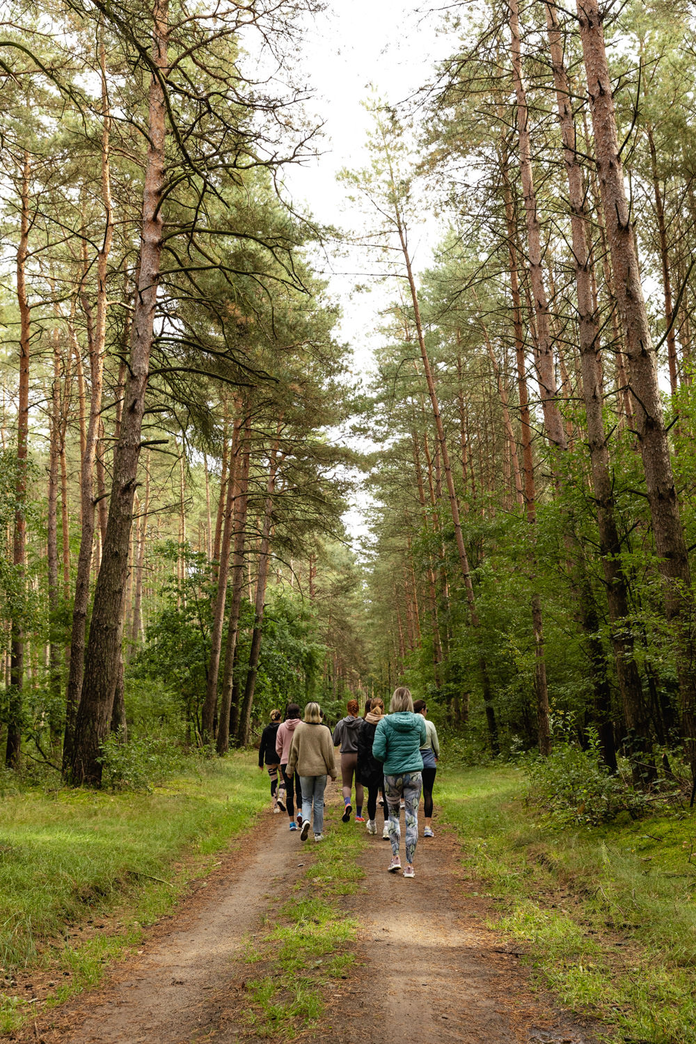 Olga Lipczyńska, obóz jogowy, relacje, zdrowie, aktywność fizyczna, mindfulness, harmonia, medytacja, natura, energia, równowaga, inspiracja, rozwój osobisty, wspólnota, odprężenie, pozytywne doświadczenia, duchowość, dobre samopoczucie, jogiczny styl życia, Fotografia Poznań, fotograf reportażowy, relacje fotograficzne, fotoreportaż, reportaż z życia codziennego, wydarzenia, storytelling, emocje, kreatywność, uchwycenie chwil, fotografowanie momentów, fotografia dokumentalna, fotografia reportażowa Poznań, profesjonalna fotografia eventowa